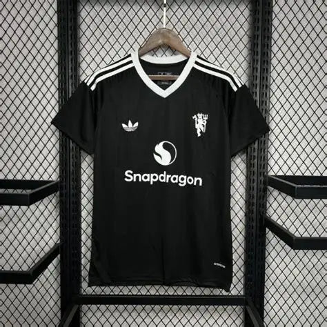 Manchester United 2024/25 Fourth goalkeeper Jersey