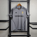 Retro 05/06 Real Madrid 2 away S-XXL